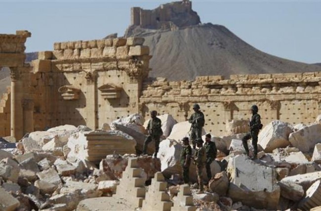 المرصد السوري: تنظيم «داعش» ينسحب من قسم كبير من مدينة تدمر الأثرية